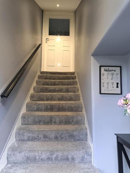 Glasgow Apartment Close To The Airport Ренфру Екстер'єр фото